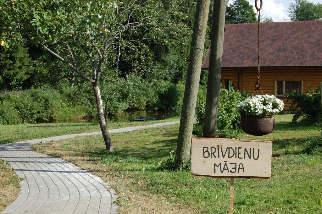 Hotel Kucuru Dzirnavas Lautere Pokoj fotografie